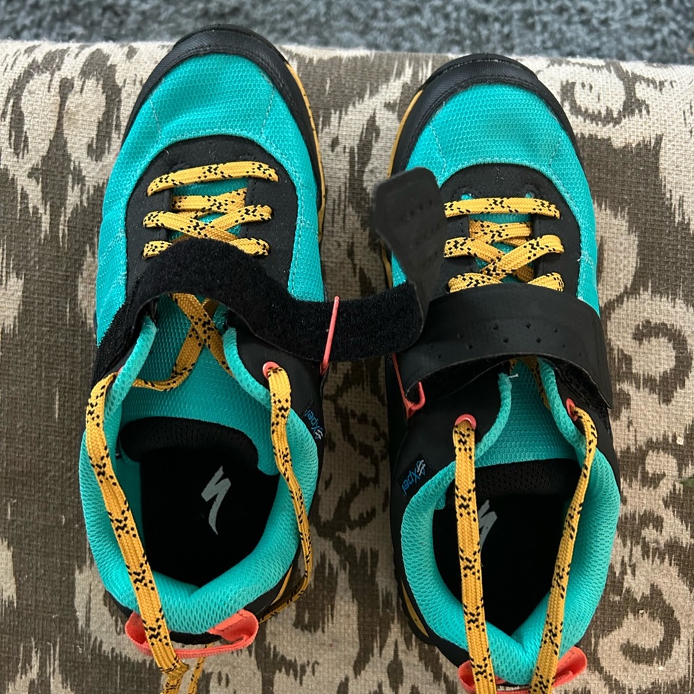 NEW Specialized Blue and Black Athletic Shoes for Performance
